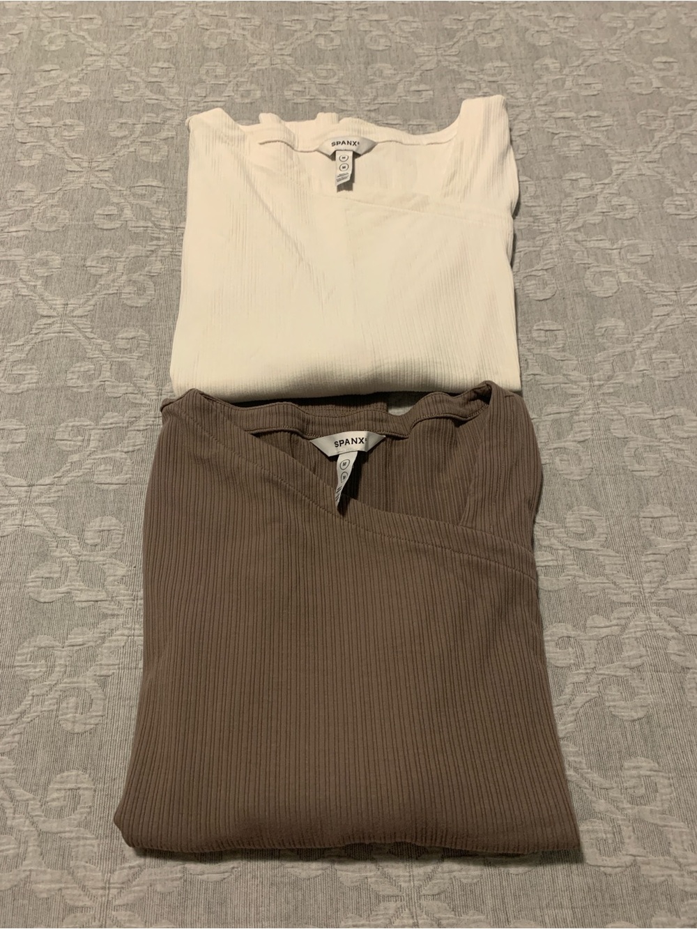 BUNDLE SPANX Ribbed Blouse in Cream and Taupe (Size M)